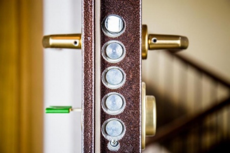 Pourquoi installer une serrure multipoint &agrave; Vert-Saint-Denis ?